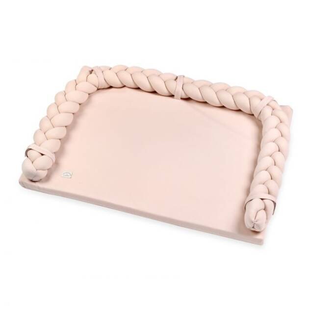 משטח החתלה עם נחשוש קלוע ניוד